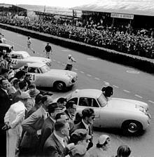 Mercedes-Benz 300 SL Rennsport-Coupés beim Start zum 24-Stunden-Rennen in Le Mans, 1952 (Doppelsieg). 